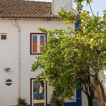 Arneiro Garden House شقة