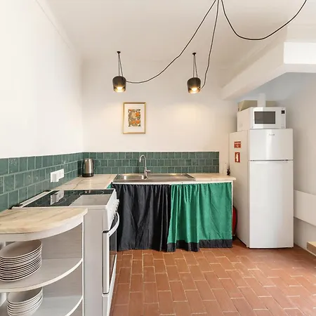 Arneiro Garden House - Country Retreat With Biopool *